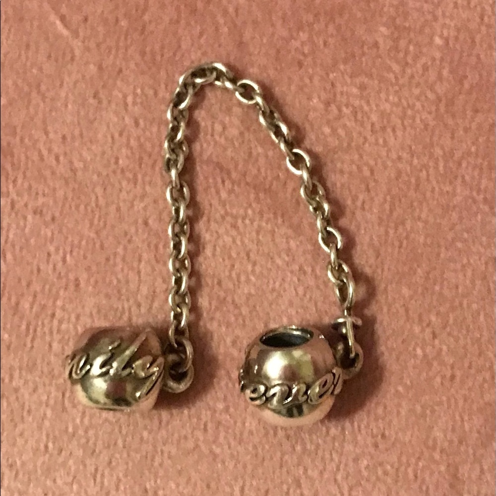 Pandora Family Forever Charm